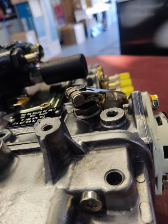 POMPE INJECTION MERCEDES A6170705401 0400075972