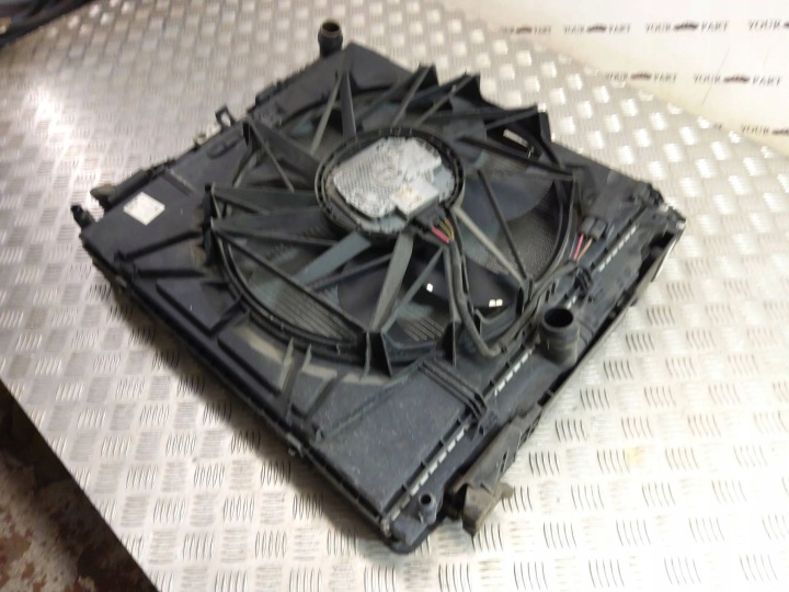 BMW X3 F25 2013 RADIATEUR ENSEMBLE