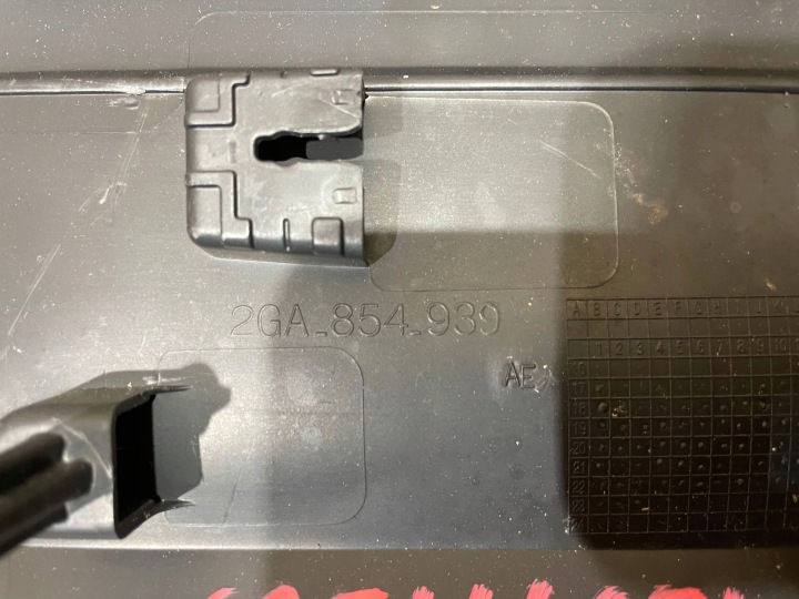 VW T-ROC TROC I 1 2GA 17-25 MOULURE INFÉRIEURE PORTES GAUCHE AVANT AVANT