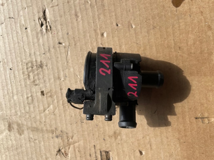 VW AUDI SKODA SUPPLÉMENTAIRE POMPE À EAU 5C0965567