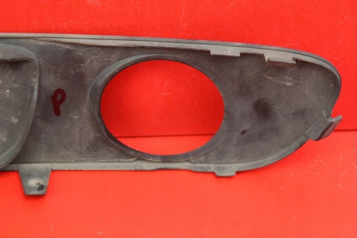 GRILLE PARE-CHOCS DROITE NOIRE 30655930 VOLVO S80 2 II 06-09