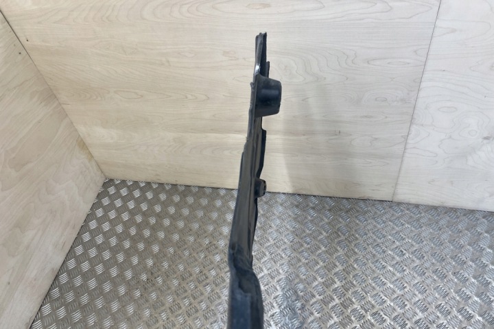 DROITE PROTECTION CHÂSSIS MERCEDES-BENZ E COUPÉ (C207) A2046100208 3.0L DIESEL