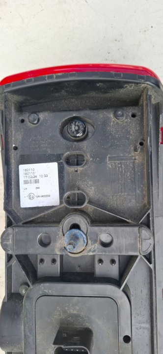 IVECO STRALIS PHARE GAUCHE ARRIÈRE LED 24V VIGNAL 160110