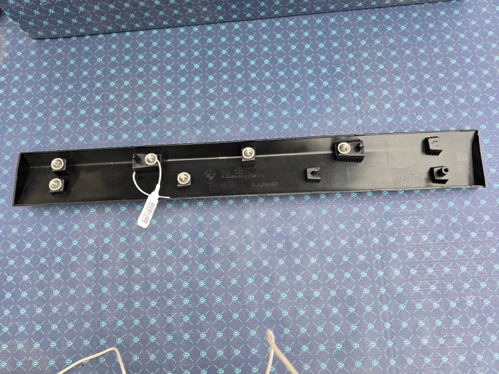 MOULURE PORTES DROITE ARRIÈRE BMW X1 F48 7352094 NEUF