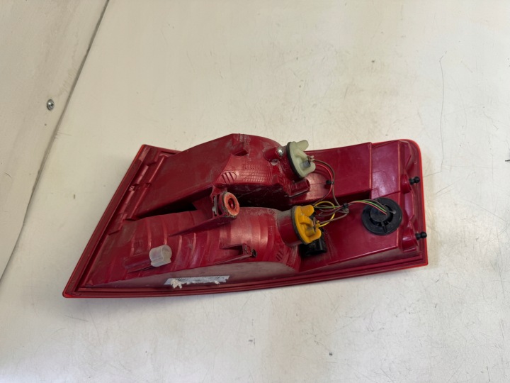 AUDI A3 8P CABRIO PHARE GAUCHE ARRIÈRE LED 8P7945095