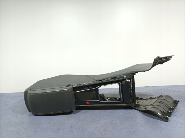 PEUGEOT 508 I LIFT ACCOUDOIR TUNNEL CENTRAL EUROPE 9686452980