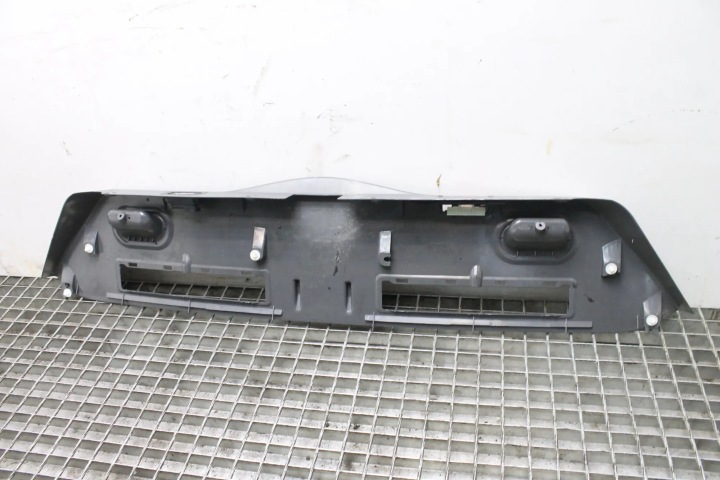 MOULURE DÉCORATIVE COUVERCLES DE COFFRE BMW 7 (E65, E66, E67) 7007030 20285577 6.0L 327KW