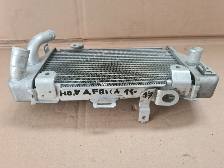 HONDA AFRICA TWIN CRF 1000 RADIATEUR EAU GAUCHE