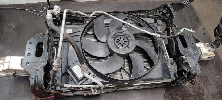 MERCEDES W203 2.2 CDI 646963 RENFORCEMENT AVANT RADIATEUR PANNEAU AVANT