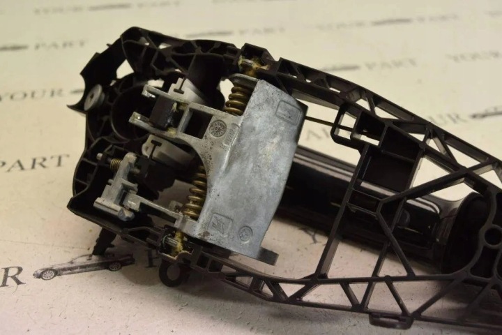 POIGNÉE GAUCHES LATÉRALES PORTES BMW X1 (F48) 7401211 2.0L GASOLINE 2021