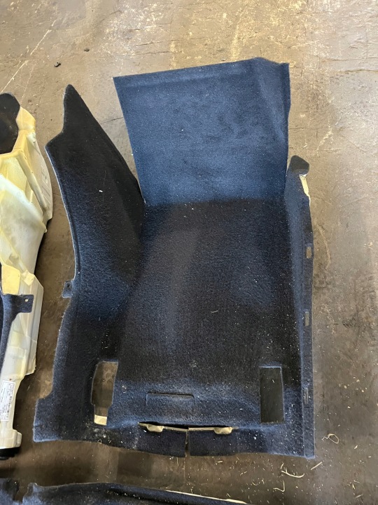 REVÊTEMENT DYWANY MERCEDES CLA 117 A2466800140 ENSEMBLE EUROPE