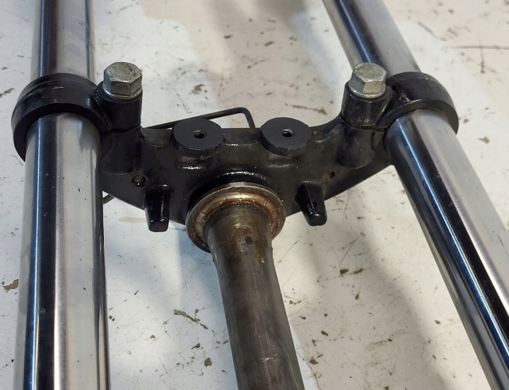 SUSPENSION AVANT BIELLETTES ÉTAGÈRES INFÉRIEURE SUPÉRIEURE YAMAHA YBR 125 2005-2015R