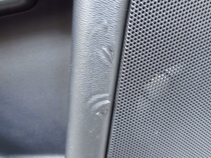 VOLVO V60 10-17 GARNITURE COLLECTEUR PORTES GAUCHE ARRIÈRE CUIR 8686854