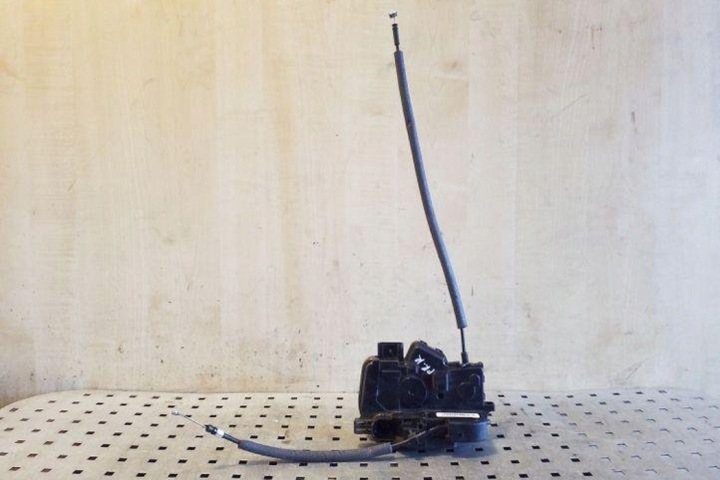 SERRURE DROITS AVANT PORTES KIA SPORTAGE V (NQ5) 813203U020 2.0L GASOLINE