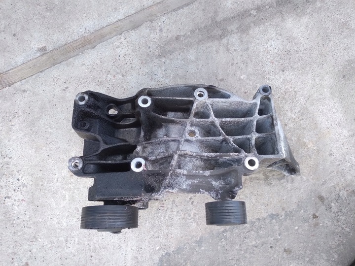 BMW E87 SOPORTE DE BOMBA DE ACONDICIONADOR 120D N47D20C 