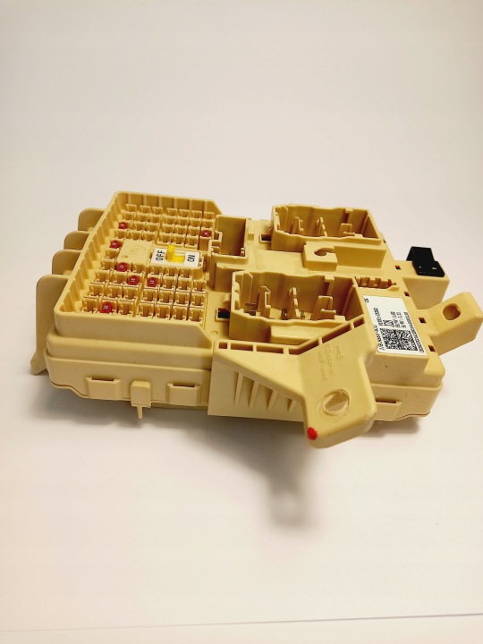 BOÎTE FUSIBLES MODULE ROZDZIELCZY KIA STINGER 3.3 AWD 91951-J5282