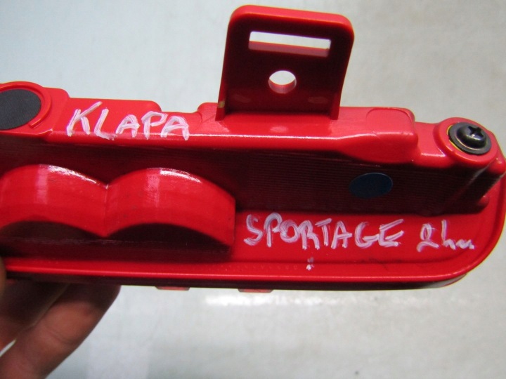 KIA SPORTAGE V 24R LANTERNE STOP PIED TROISIÈME DANS COUVERCLE DE COFFRE COUVERCLES DE COFFRE 92700-R2000