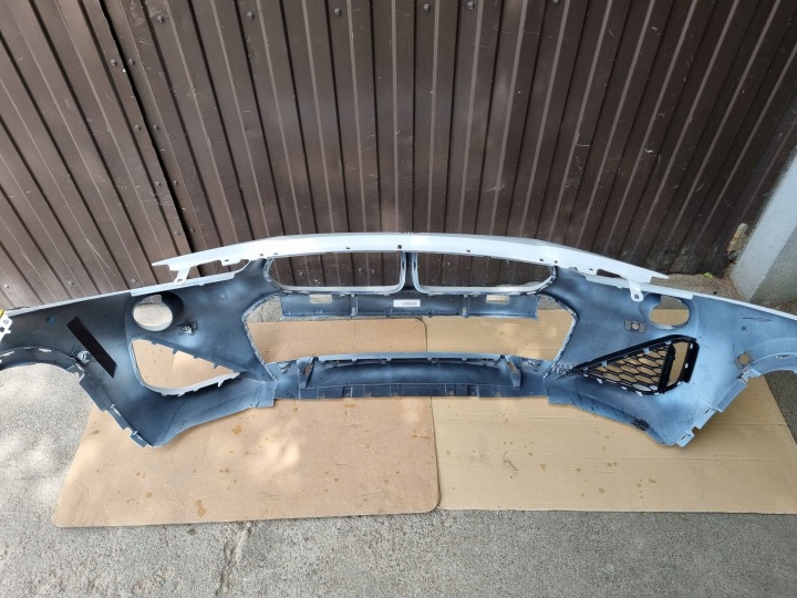 BMW 2 PIÈCES F39 2019 AVEC AVANT PARE-CHOCS AVANT