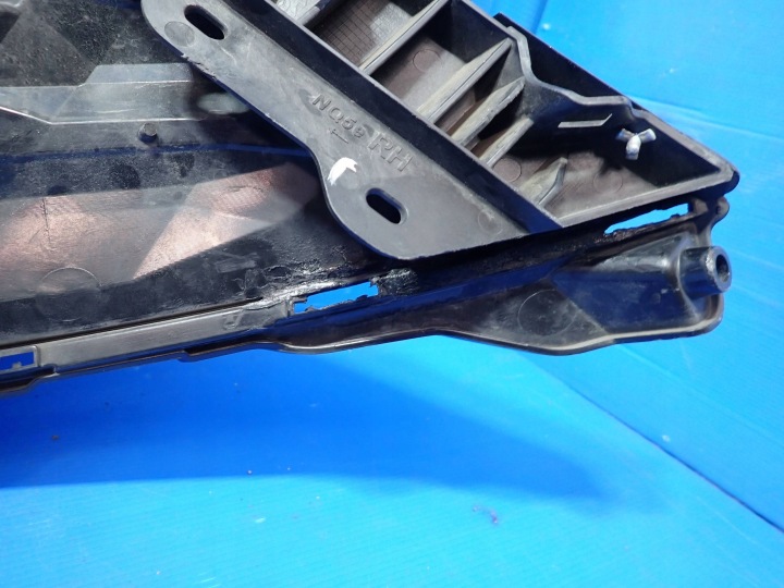 GRILLE KIA SPORTAGE V 86350-R2000