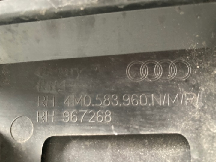 AUDI Q7 LIFT S LINE 4M0583960N M MOULURE DROITE AVANT