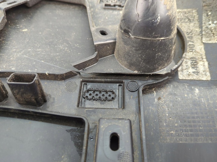 ANGLE PARE-CHOCS ARRIÈRE GAUCHE CÔTÉ RENAULT KANGOO 3 2023 850176879R