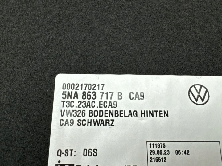 GARNITURE COUVERCLES DE COFFRE VOLKSWAGEN OE 5NA863717B