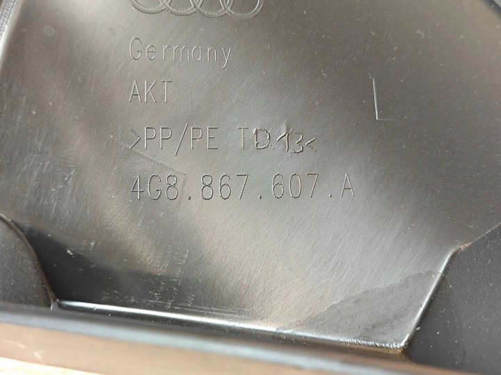 ORIGINE MOULURE GARNITURE COUVERCLES DE COFFRE COUVERCLES DE COFFRE GAUCHE ARRIÈRE AUDI A7 C7 4G8867607A 26KM
