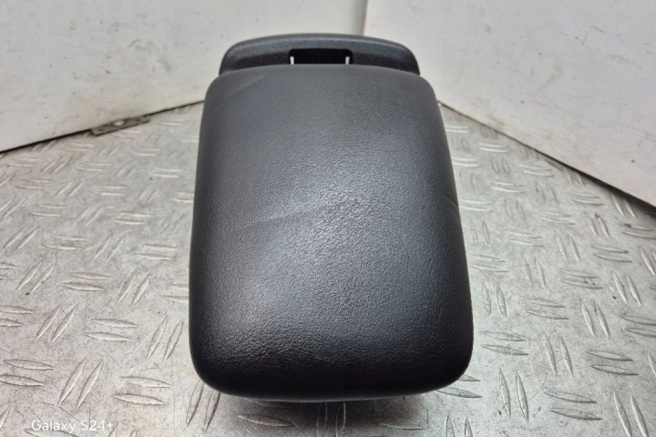 ACCOUDOIR LANCIA DELTA III (844_) 96745 1.6L DIESEL 2012