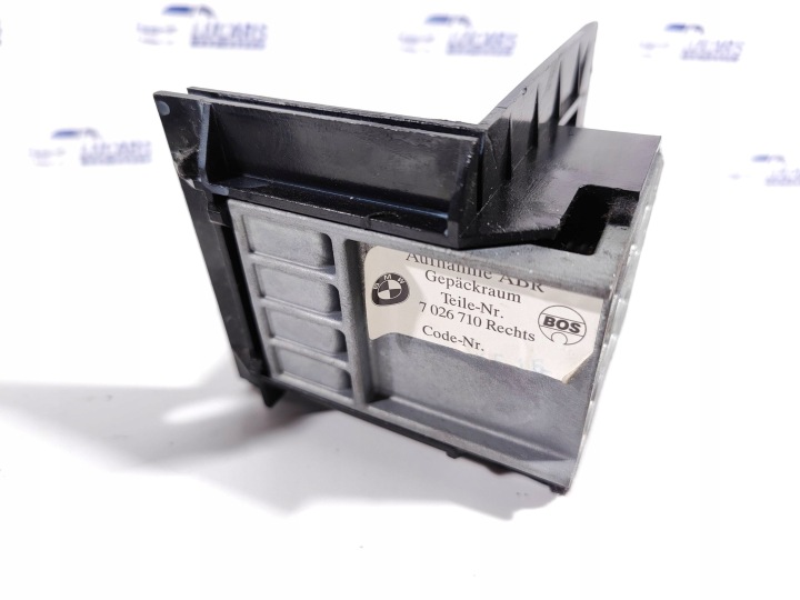 FIXATION POIGNÉE RIDEAUX COUVERCLES DE COFFRE BMW X3 E83 7026710