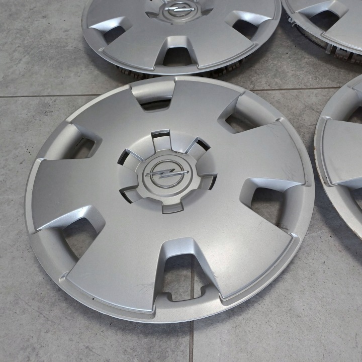 ENJOLIVEURS CHAPEAU 16 OPEL ASTRA H 3 III 13209732 13209733 NR83 JEU