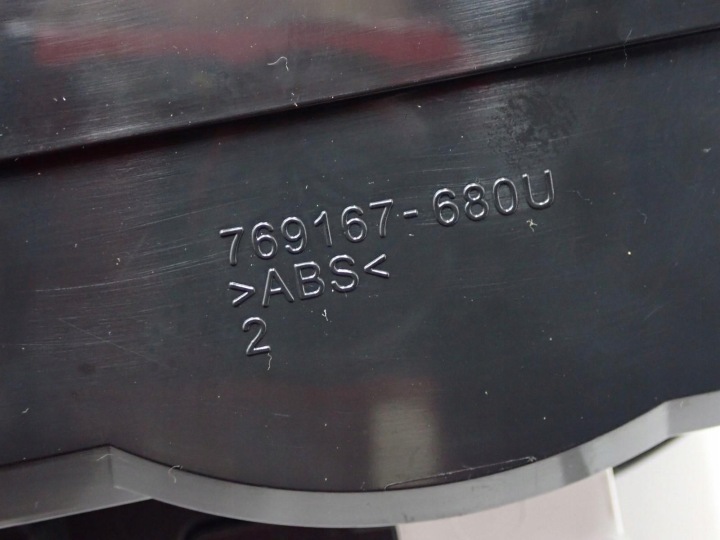 COMPTEUR TABLEAU DE BORD EUROPE 9831576180 OPEL CORSA F 1.2I 20R