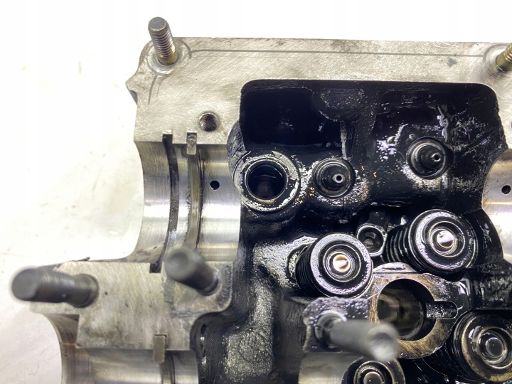 CULASSE AUDI A4 B5 2.5 TDI 059103373D