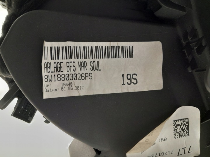AUDI A4 B9 BOÎTE À GANTS PASSAGER VALET 8W1880302