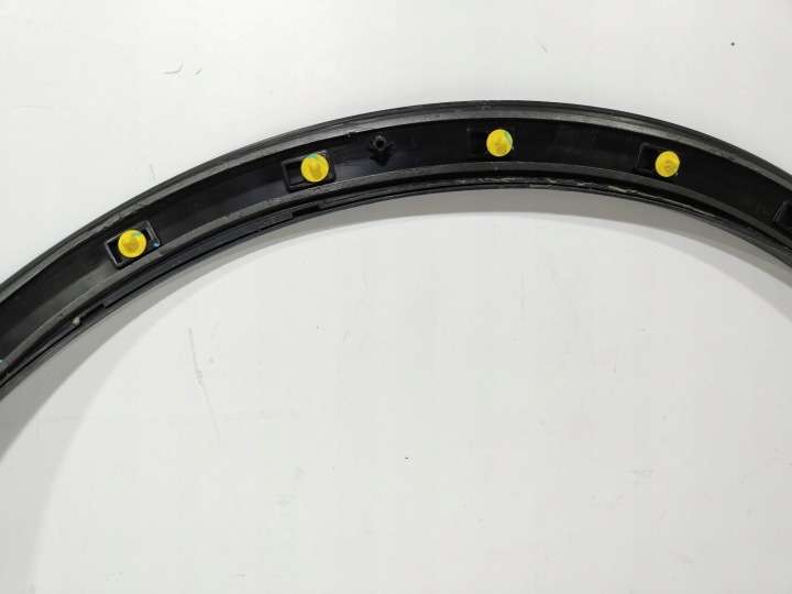 AUDI Q8 4M8 MOULURE GARDE-BOUE DROIT AVANT 4M853718B