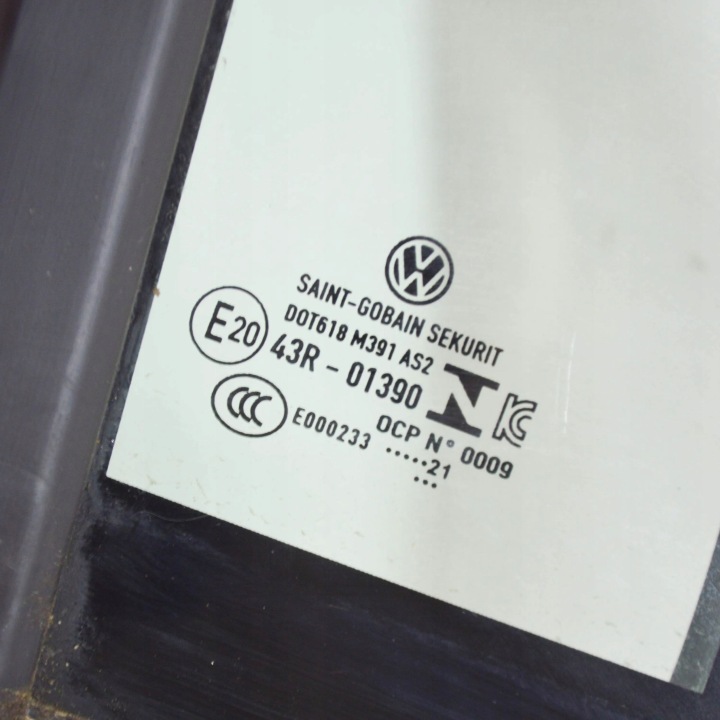 VOLKSWAGEN ID.4 2021 DROITE CÔTÉ VITRE CARROSSERIE PORTES AVANT