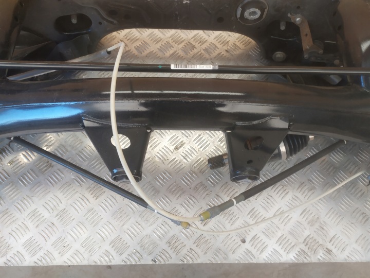 BMW F20 F21 F22 F32 F36 POUTRE SUSPENSION ARRIÈRE BERCEAU CHÂSSIS 6851656