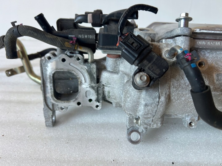 MAZDA 3 BP COMPRESSEUR AIR SKYACTIV-X M HYBRID ANNÉE 2023 HF012070XF
