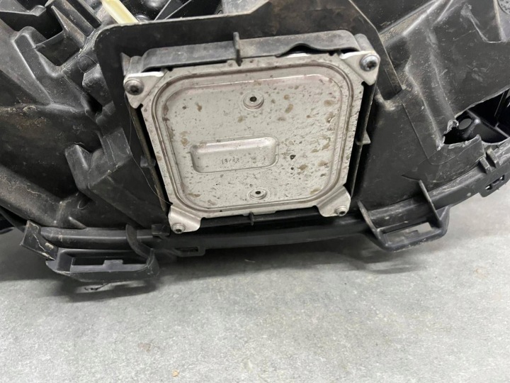 PHARE AVANT GAUCHE COMPLET LED RENAULT TALISMAN 15- 260602488R
