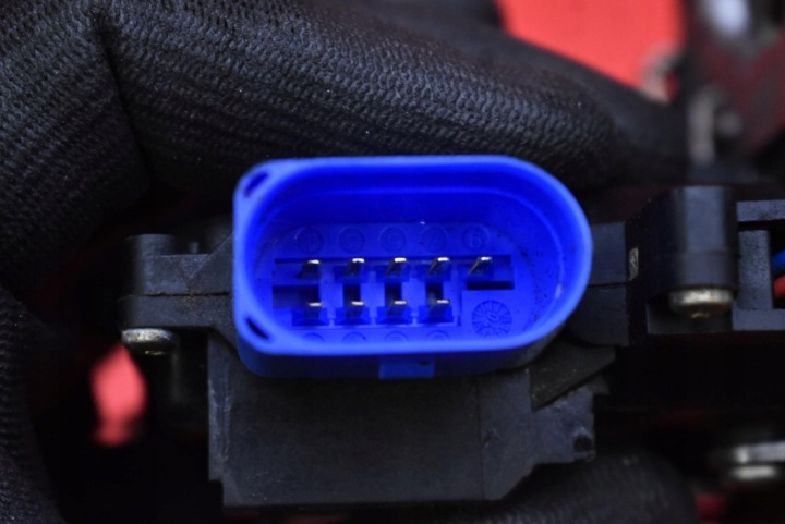 SERRURE DE PORTE GAUCHE AVANT AVANT EUROPE 3D1837015 SEAT ALTEA 1 I 04-09