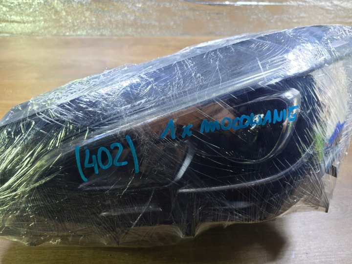 MERCEDES CLA LIFT PHARE AVANT AVANT GAUCHE A1178206761