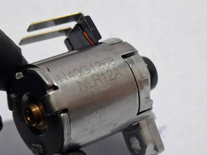 VW PASSAT B8 SOUPAPE CAPTEUR MÉCATRONIQUE BOÎTES DSG DQ250 NLR12A N40G1268