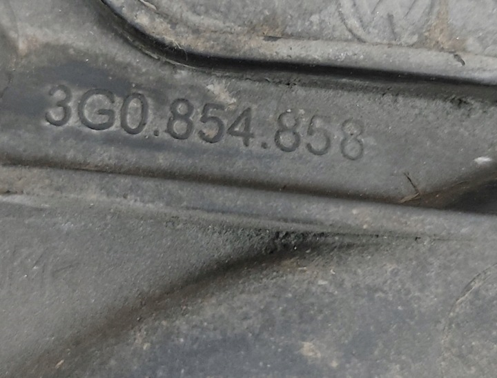 VOLKSWAGEN PASSAT B8 2016 DROITE CÔTÉ PATAUGEOIRES ARRIÈRE