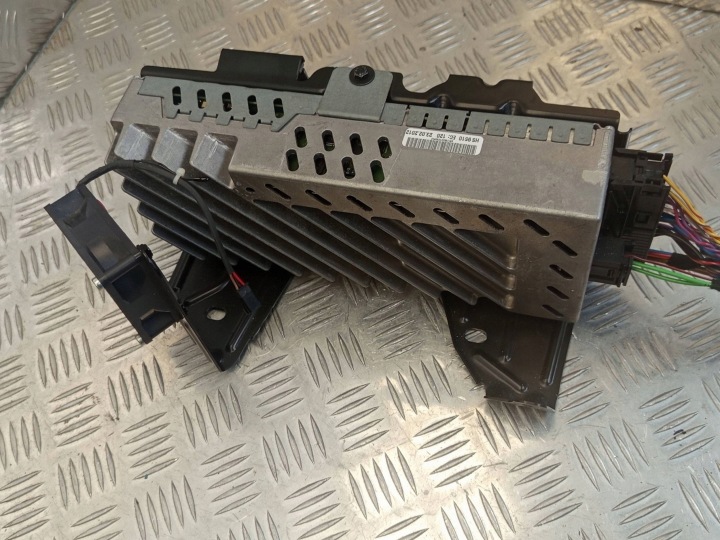 BMW OE 9277177 5' F07 GT F10 F11 6' F12 F13 AMPLIFICATEUR AUDIO HARMAN PUCE