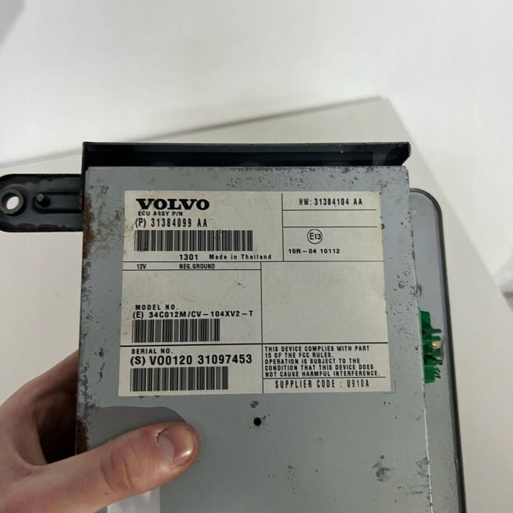 VOLVO V40 II AMPLIFICATEUR RADIO AUDIO 31384104