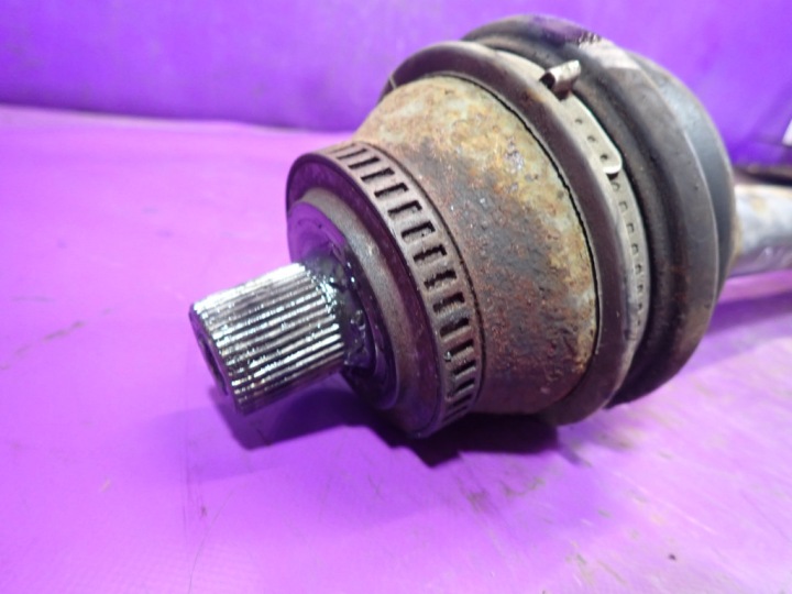 AUDI A6 C5 97-01 1,9 TDI DEMI-ARBRE DROITE JOINT ABS AUTOMATE 4B0407272S