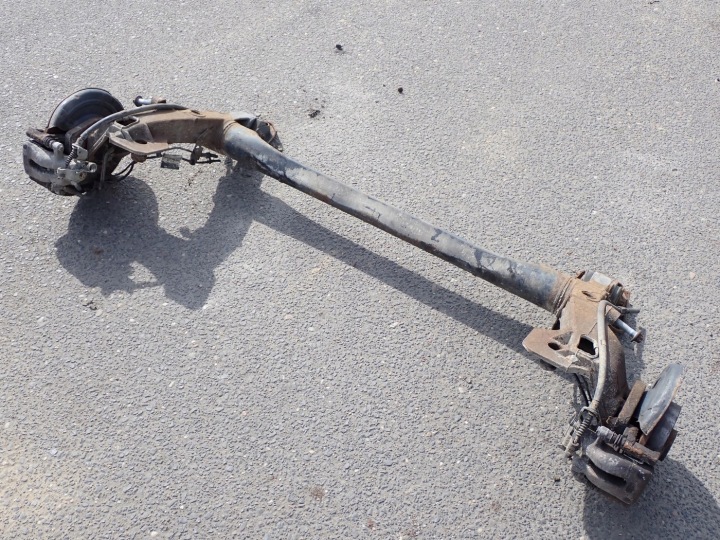 POUTRE AXE SUSPENSIONS ARRIÈRE ARRIÈRE COMPLÈTE DISQUE DE FREIN 2XZACISK ZAFIRA B II 2008R