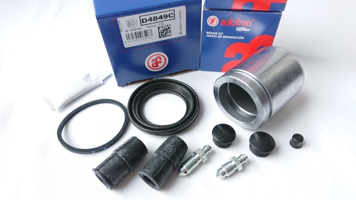 KIT DE RÉPARATION ÉTRIER AVEC TLOCZKIEM D4849C/AUF AUTOFREN SEINSA