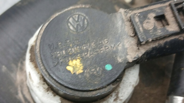 RÉSERVOIR LIQUIDE FAP VW PASSAT B5 RESTYLAGE 2.0TDI BERLINE 3B0201920