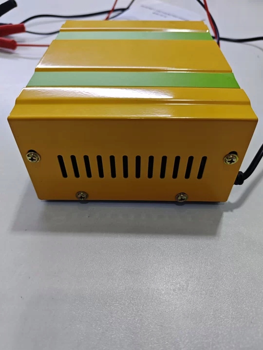 CHARGEUR AKUMULATOROWA 12V 24V 12A PROTECTIONS PRZECIWPRZECIAZENIOWE