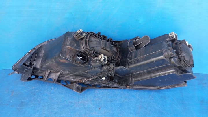 PHARE DROIT AVANT EUROPE XÉNON MAZDA 6 I GG F014003907
